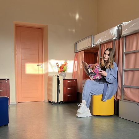 Demeevsky Hostel Kyjev Exteriér fotografie